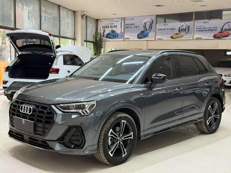 Audi Q3 35 TFSI Fashion Version, 2023 — фото 1