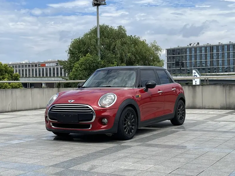 MINI MINI 1.5T COOPER SEVEN Edition, 2016 — фото 1