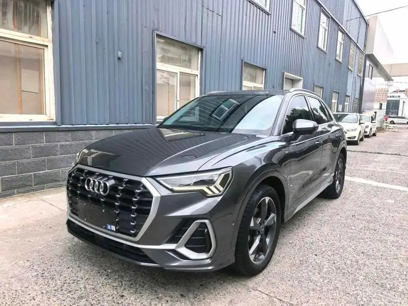 Audi Q3, 2022