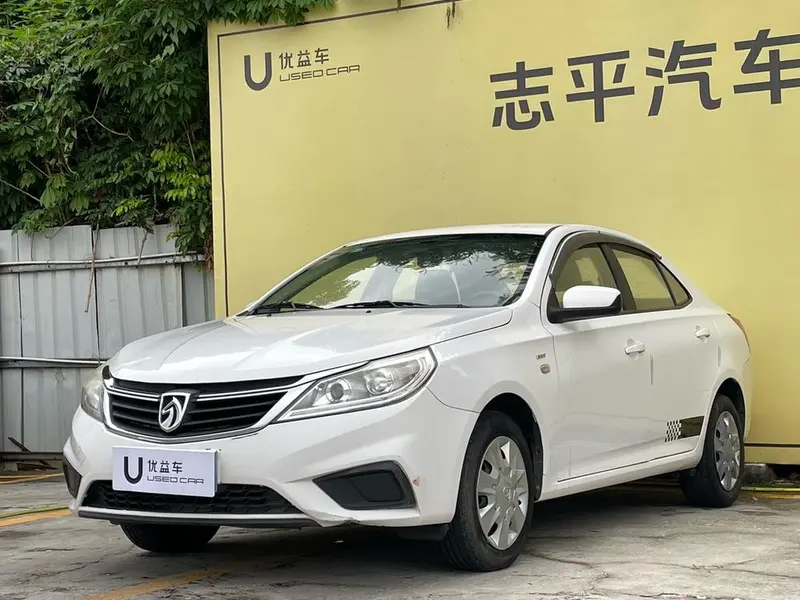 Baojun 630 1.5L Manual Standard Version, 2016 — фото 1