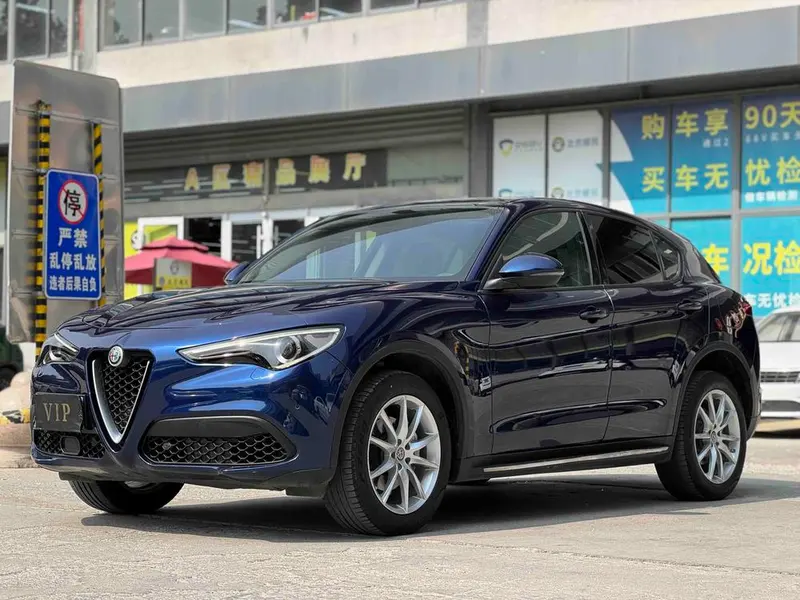 Alfa Romeo Stelvio, 2017