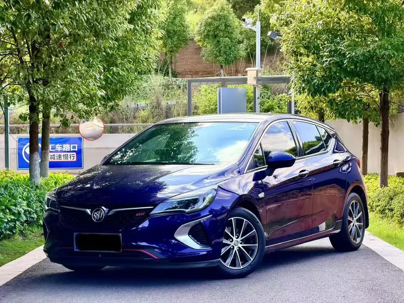 Buick Verano Hatchback GS 20T Dual Clutch Leading Version, 2018 — фото 1