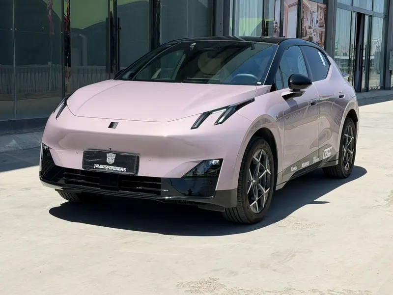 Lynk & Co Z20, 2025