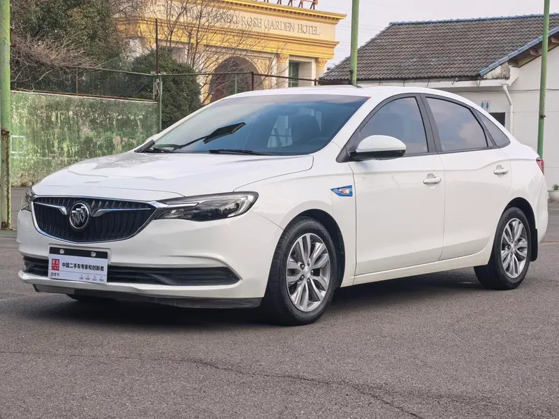 Buick Excelle 1.3T Auto Hybrid Elite Version, 2021 — фото 1