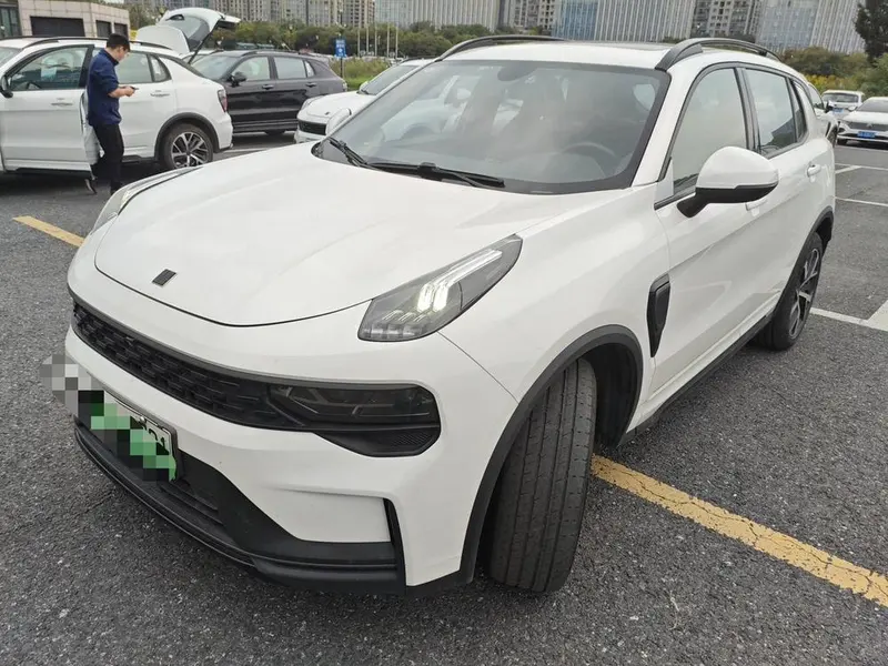 Lynk & Co 01 EM-P, 2022