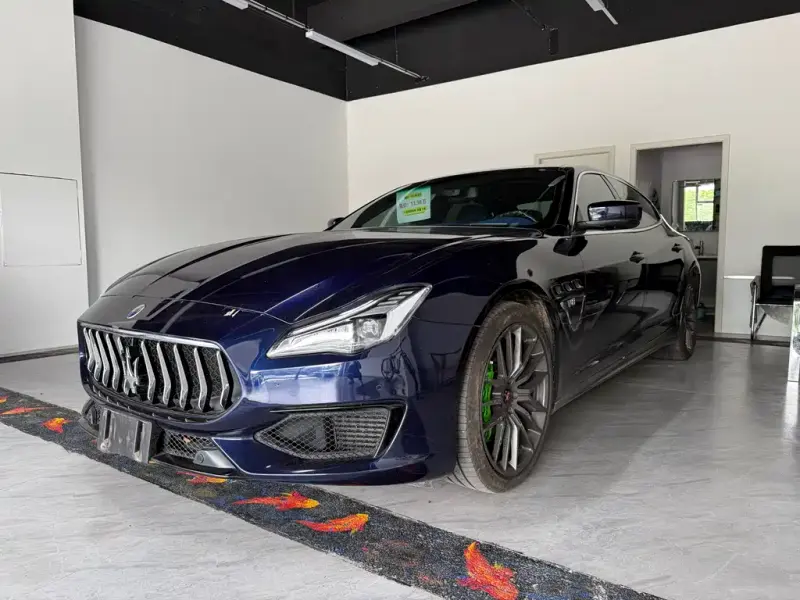 Maserati Quattroporte, 2015