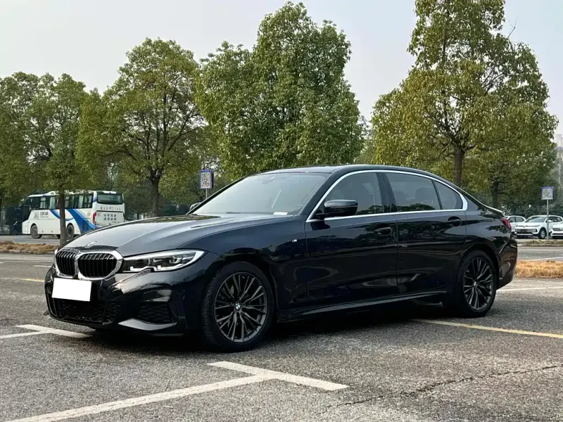 BMW 3 Series, 2022