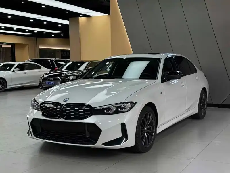BMW 3 Series, 2023