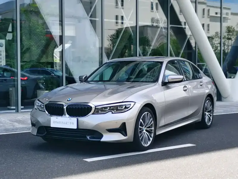 BMW 3 Series, 2022