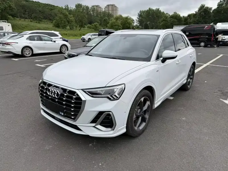 Audi Q3, 2023