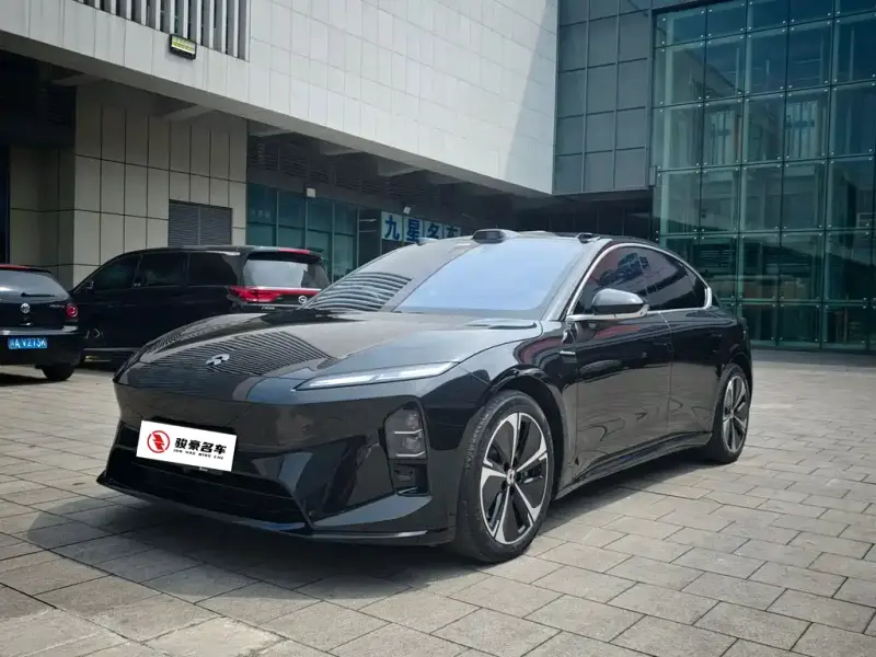 NIO ET5, 2025