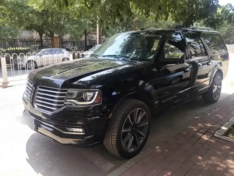 Lincoln Navigator, 2018 — фото 1