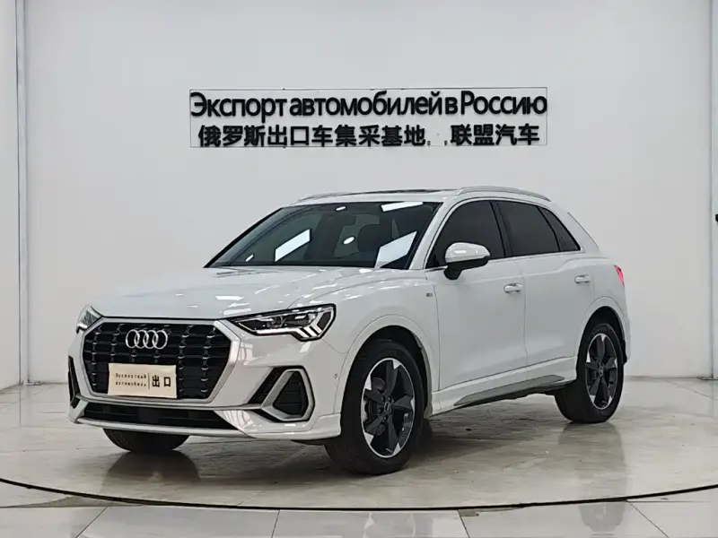 Audi Q3, 2022