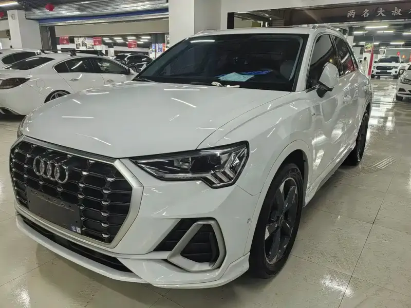 Audi Q3, 2023