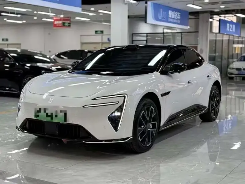 Avatr 06, 2025