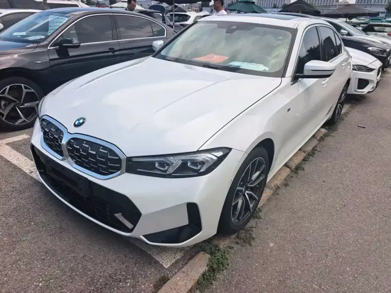 BMW 3 Series, 2023