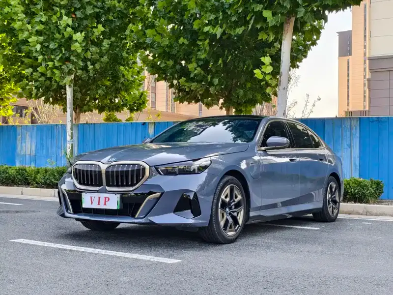 BMW i5, 2024 — фото 1