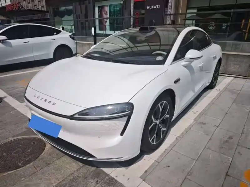 Luxeed Zhijie S7, 2025