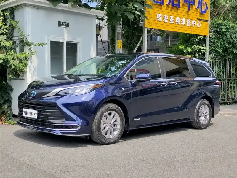 Toyota Sienna, 2022