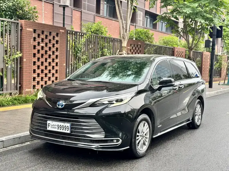 Toyota Sienna, 2022