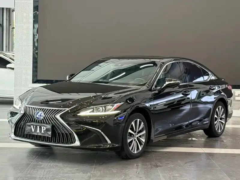 Lexus ES, 2021