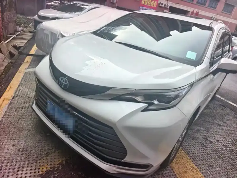 Toyota Sienna, 2022
