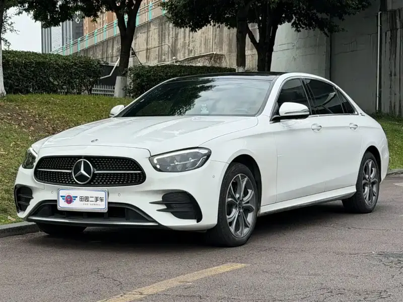Mercedes-Benz E-Class, 2022