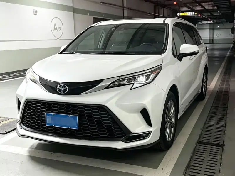 Toyota Granvia, 2023