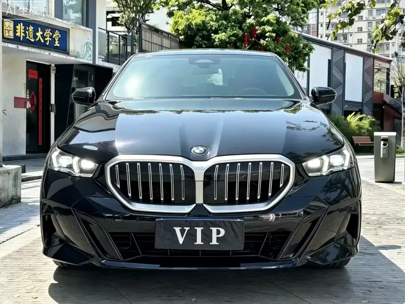 BMW 5 Series, 2025
