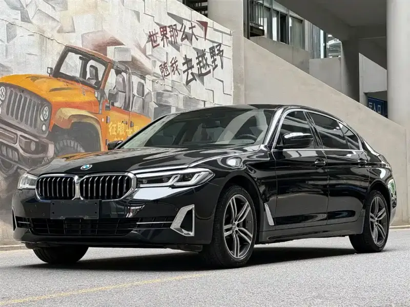BMW 5 Series, 2022