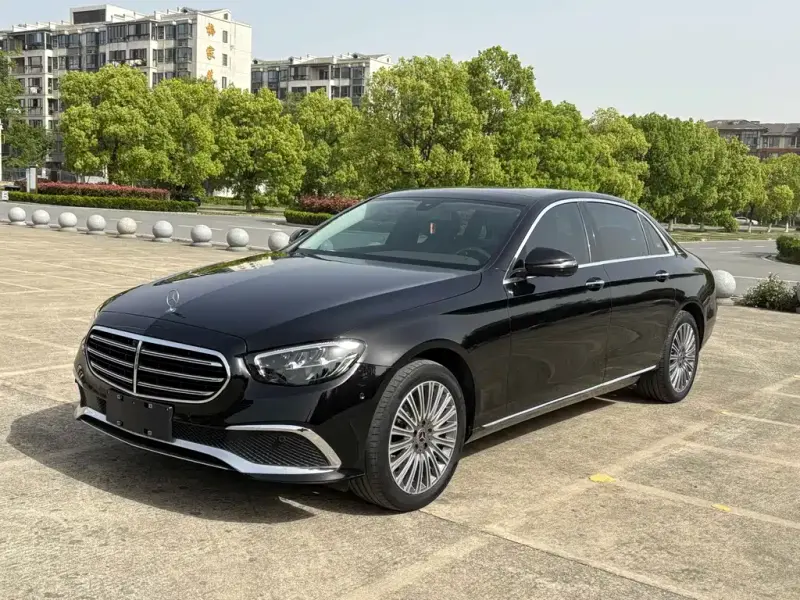 Mercedes-Benz E-Class, 2022