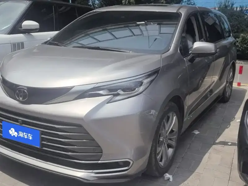 Toyota Sienna, 2024