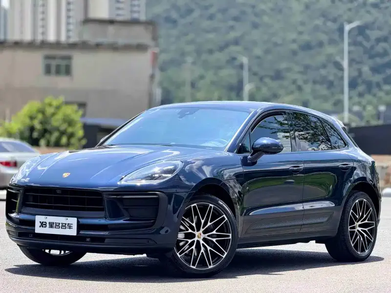 Porsche Macan, 2022 — фото 1