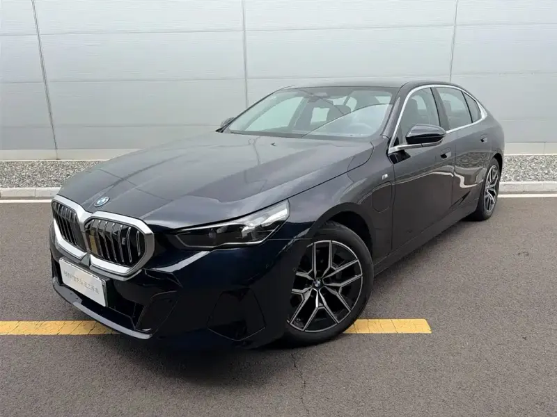 BMW i5, 2025 — фото 1