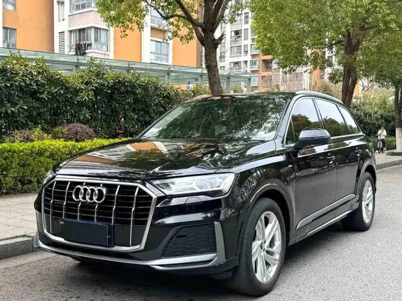 Audi Q7, 2023 — фото 1