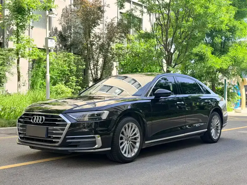 Audi A8, 2018 — фото 1