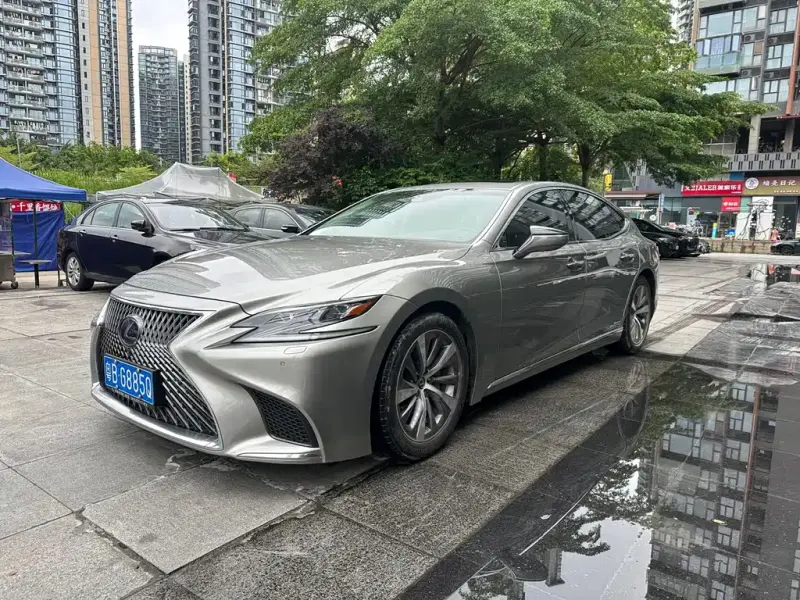 Lexus LS, 2020