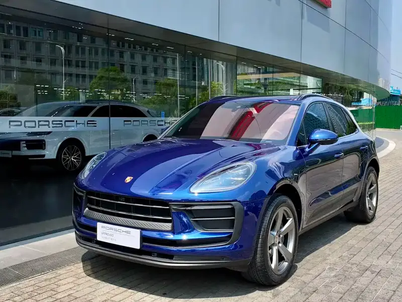 Porsche Macan, 2023 — фото 1