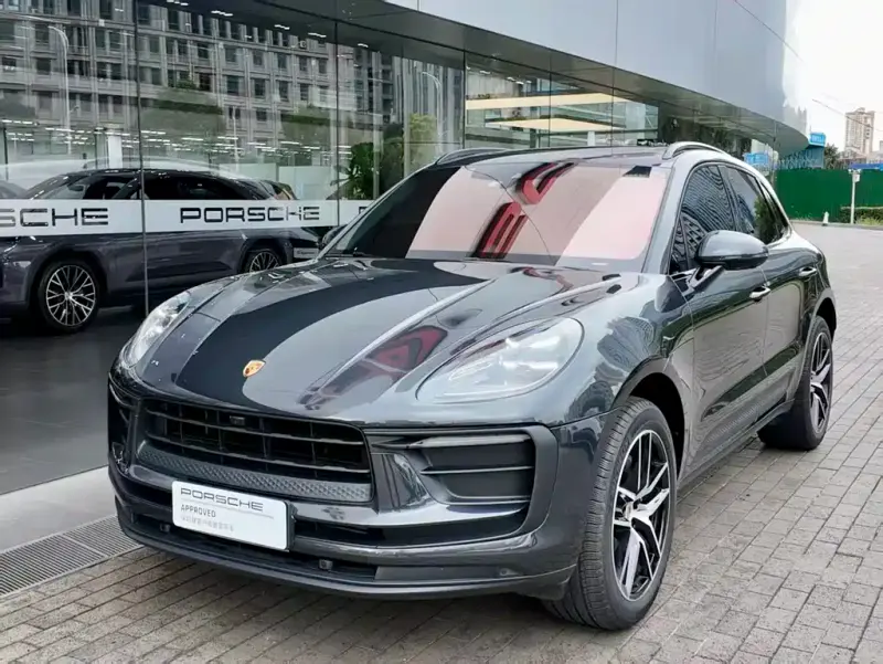 Porsche Macan, 2023 — фото 1