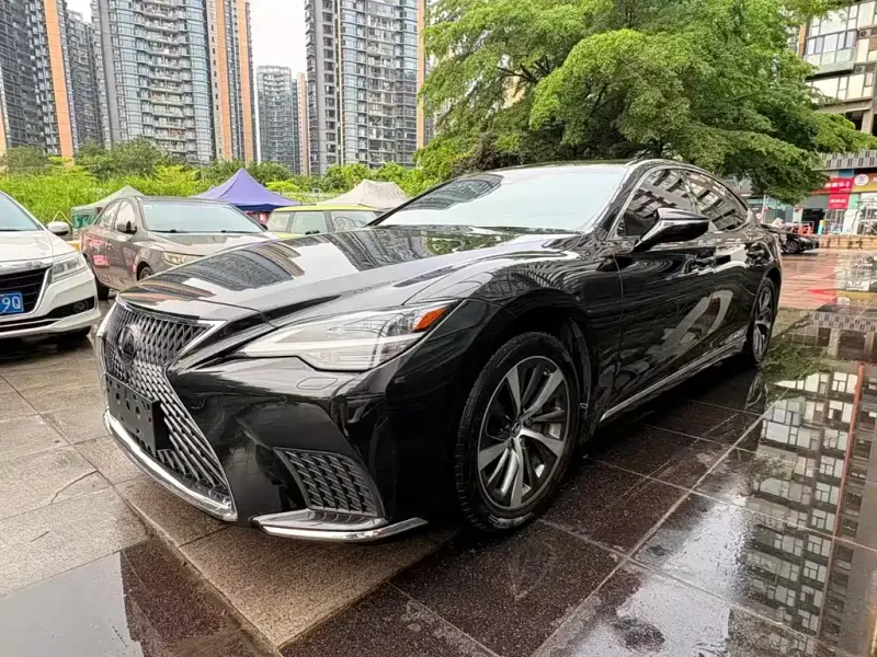 Lexus LS, 2021