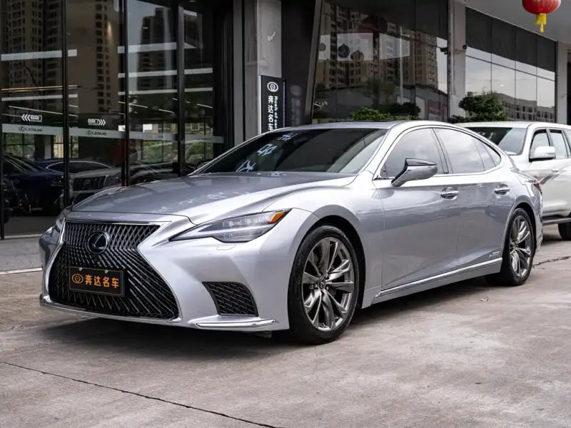 Lexus LS, 2021