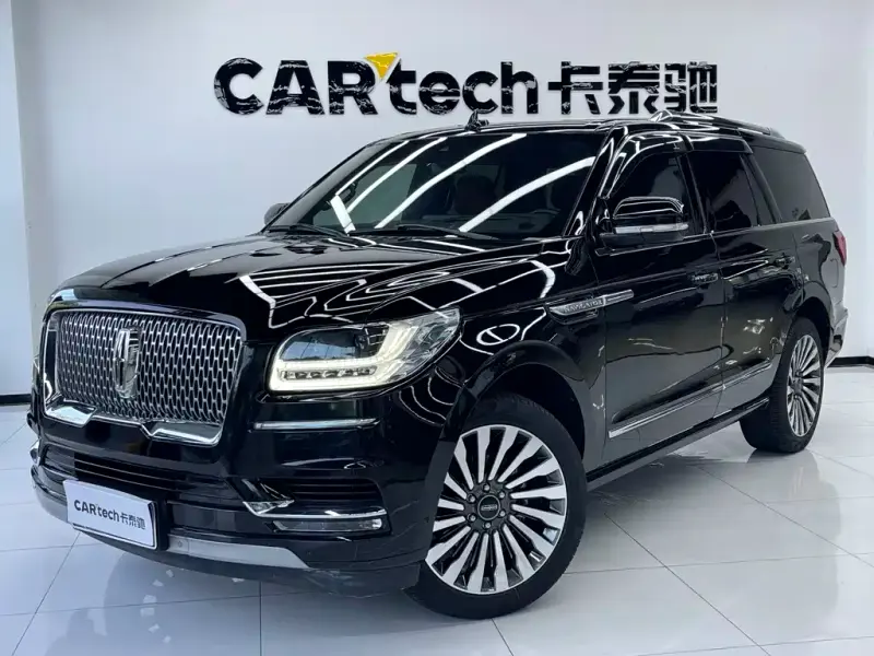 Lincoln Navigator, 2021 — фото 1