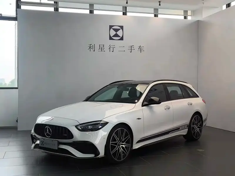 Mercedes-Benz C-Class AMG, 2025