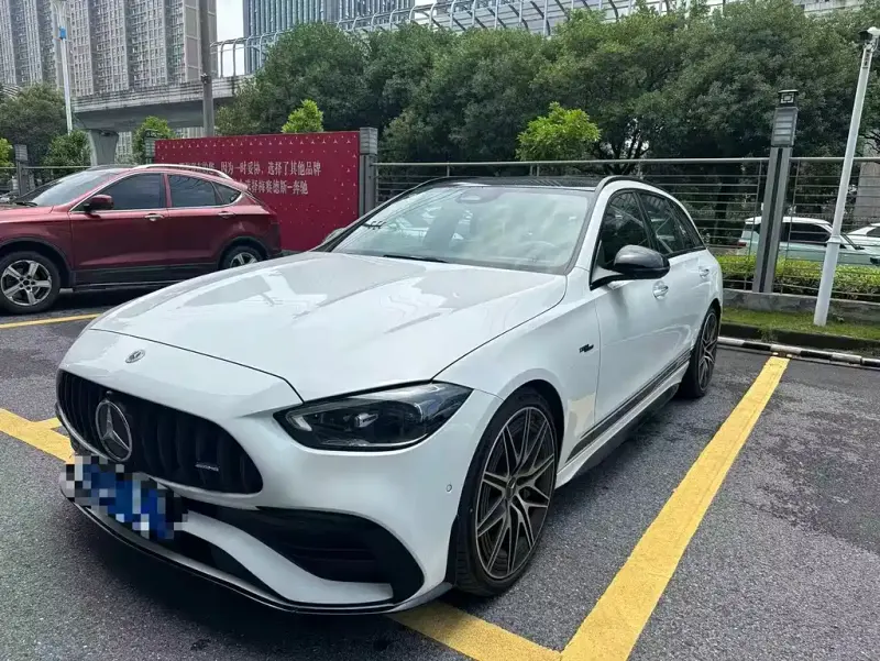 Mercedes-Benz C-Class AMG, 2025