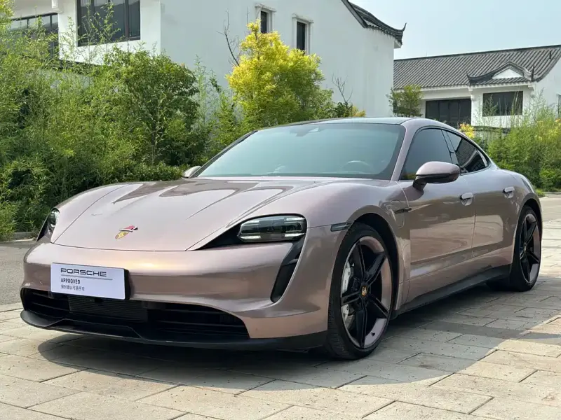 Porsche Taycan, 2023