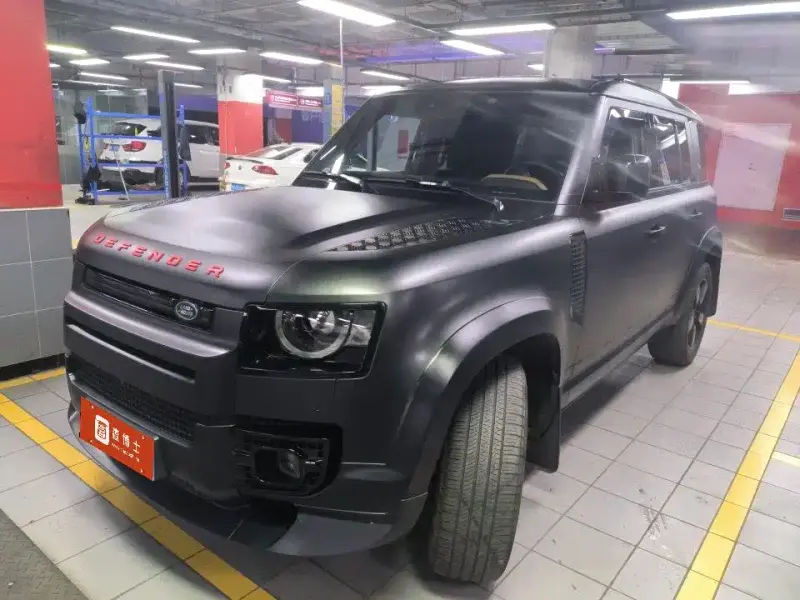 Land Rover Defender, 2024