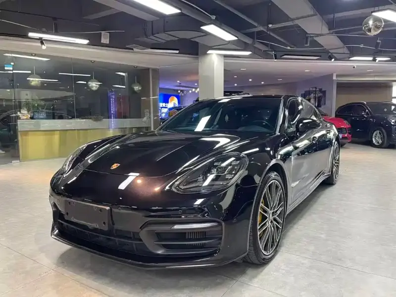 Porsche Panamera, 2022