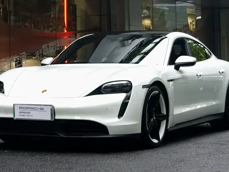 Porsche Taycan, 2024