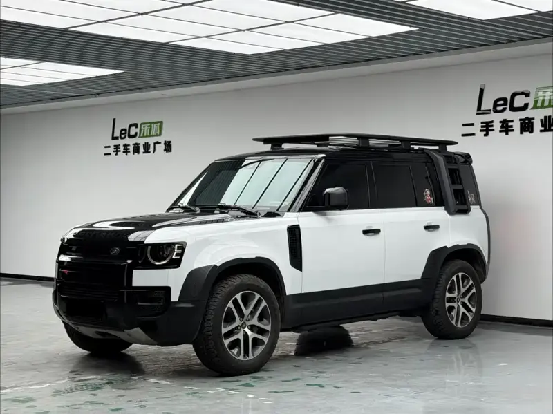 Land Rover Defender, 2025