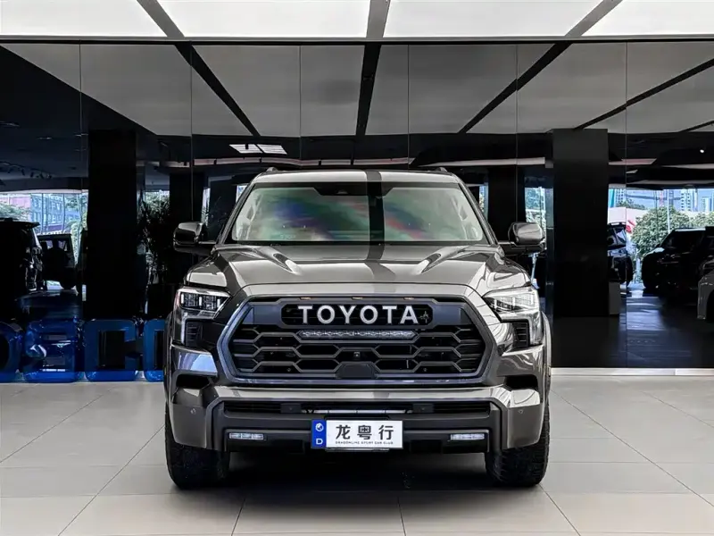 Toyota Sequoia, 2024